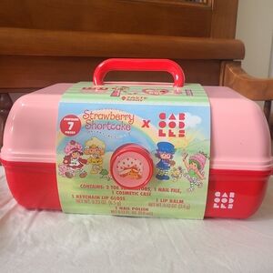 Strawberry Shortcake Caboodles Box 🍓